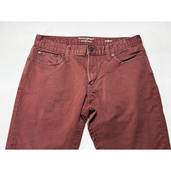 Banana Republic Men's Traveler Slim Fit Maroon Denim Travel Jeans - Size 31x27 - Picture 3 of 7